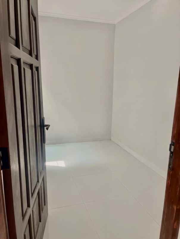 dijual rumah pamulang tangerang selatan