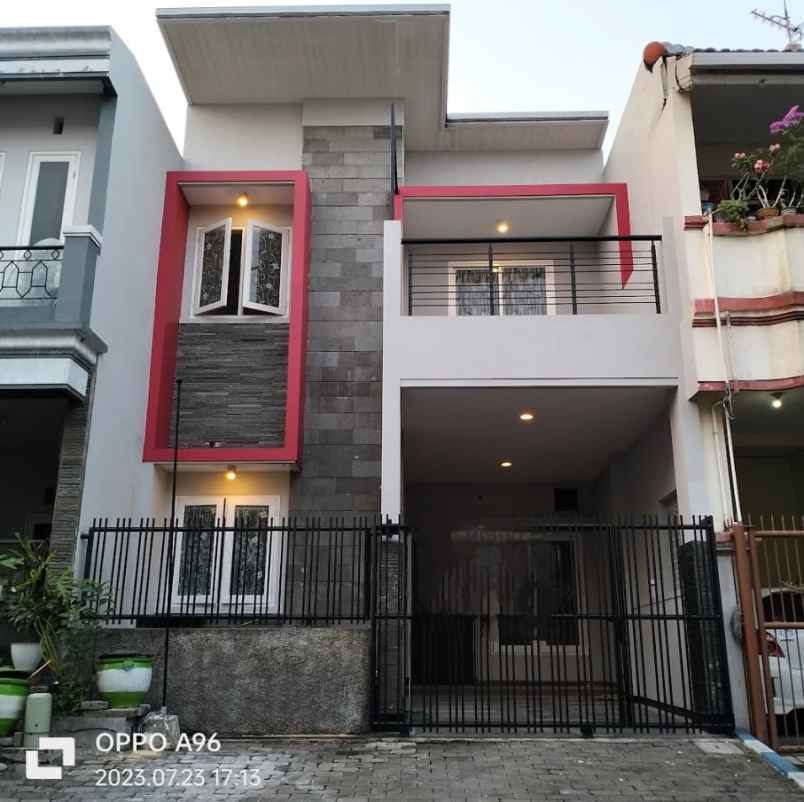 dijual rumah pantai mentari