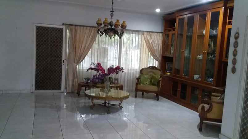 dijual rumah patra kuningan