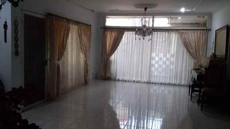 dijual rumah patra kuningan