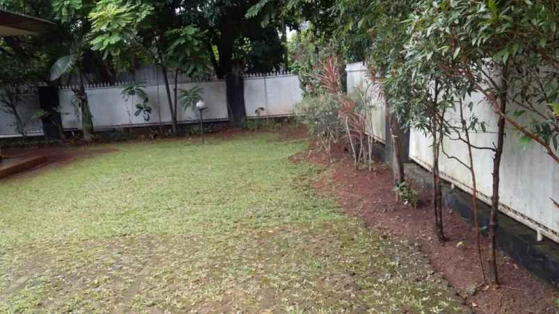 dijual rumah patra kuningan