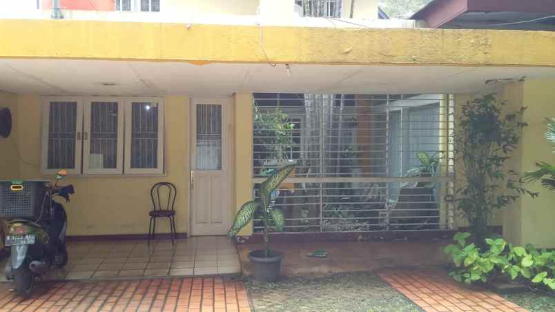 dijual rumah patra kuningan