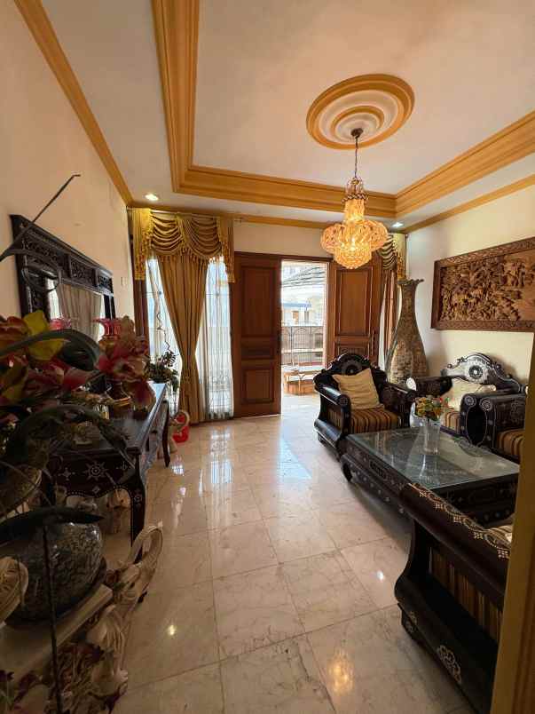 dijual rumah pejaten barat pasar minggu
