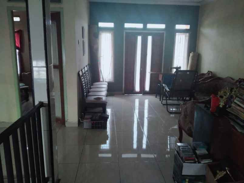 dijual rumah perigi