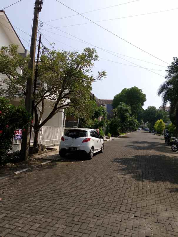 dijual rumah perumahan batununggal permai