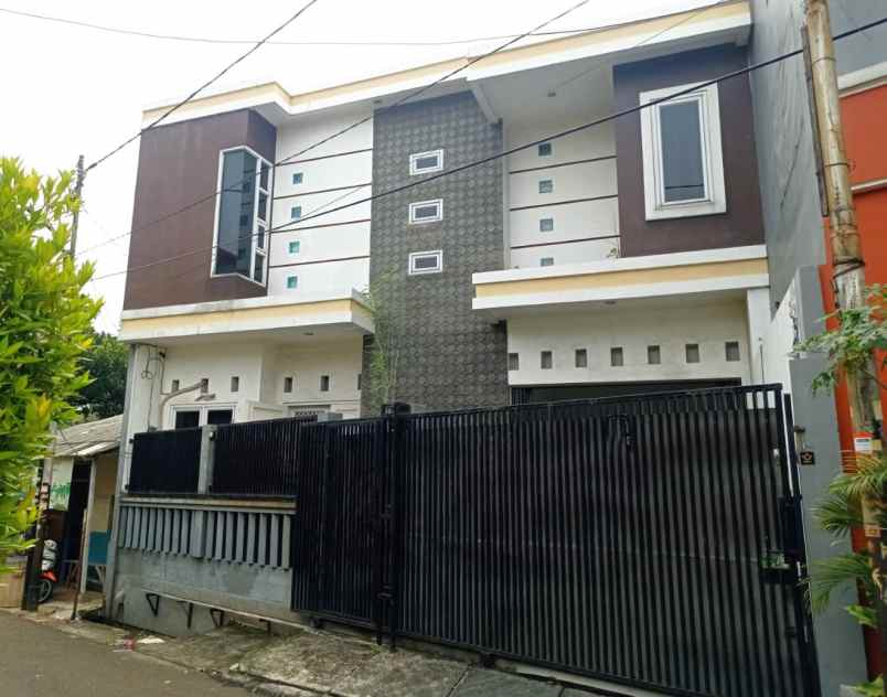 dijual rumah perumahan kebon jeruk baru