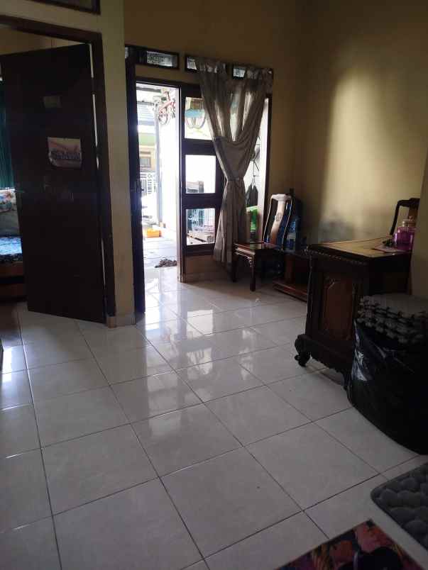 dijual rumah perumahan margawangi raya
