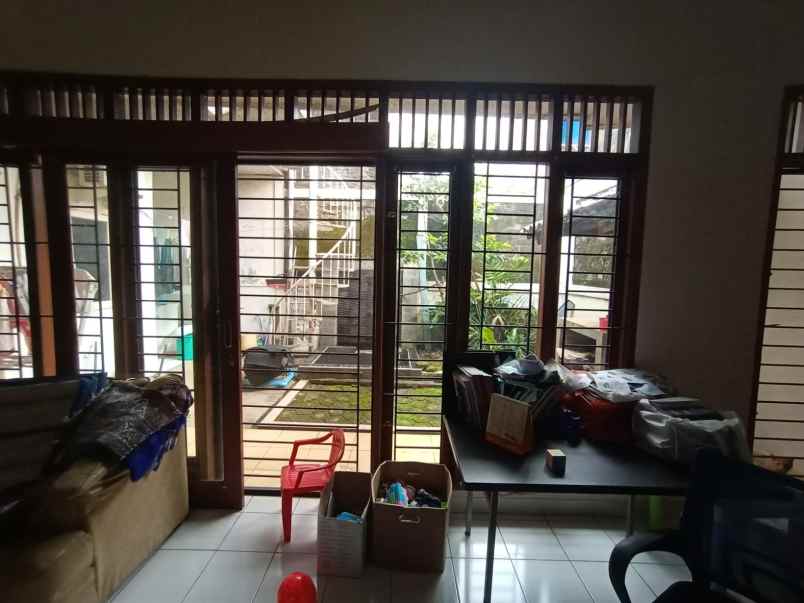 dijual rumah perumahan persada depok