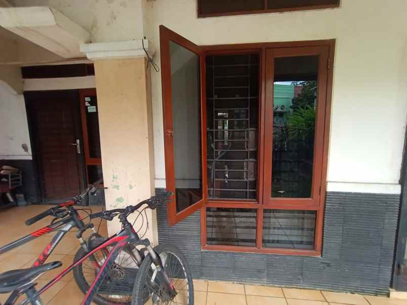 dijual rumah perumahan persada depok