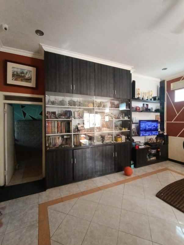 dijual rumah perumahan taman borobudur