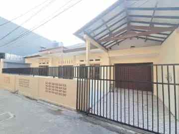 dijual rumah perumnas klender duren