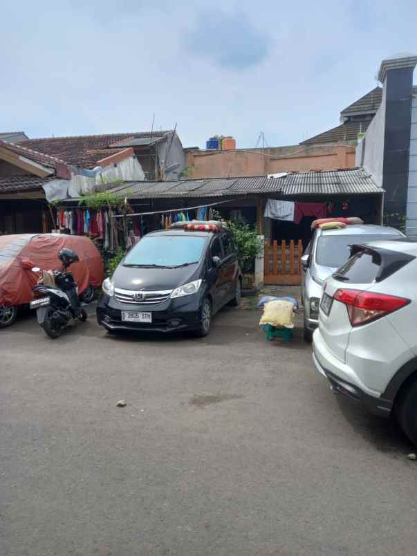 dijual rumah perumnas klender duren