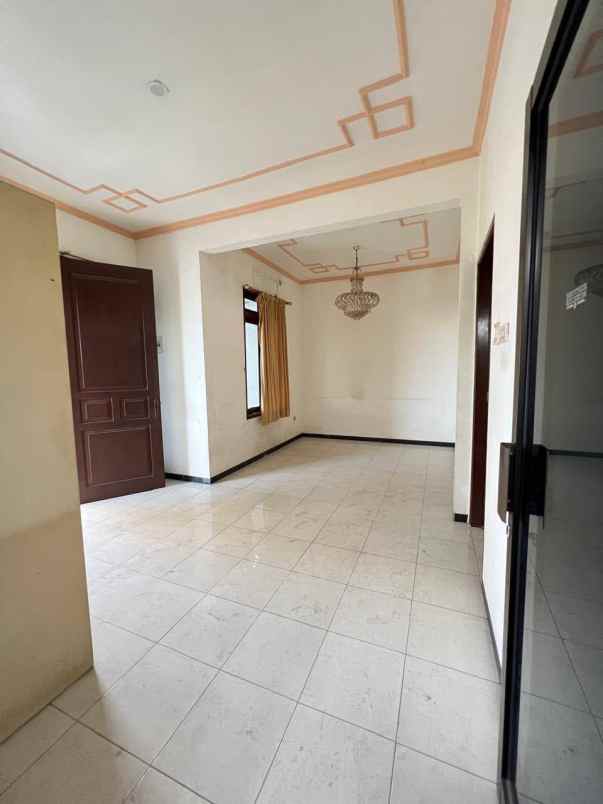 dijual rumah ploso