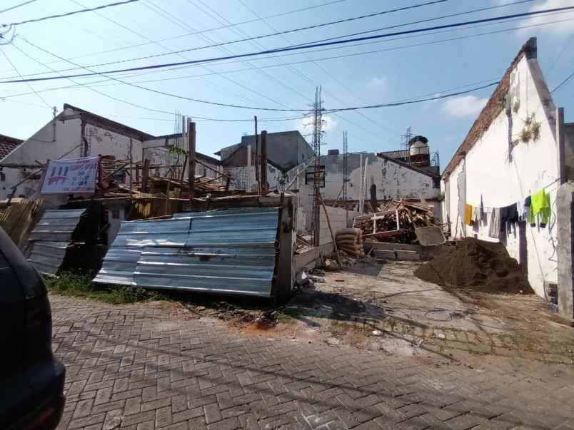 dijual rumah ploso timur