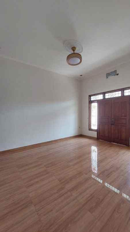 dijual rumah ploso timur