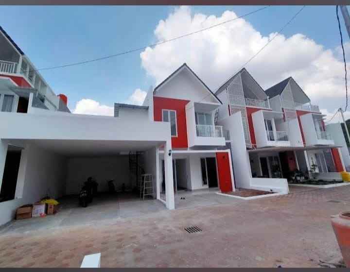 dijual rumah pondok gede