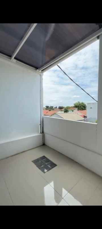 dijual rumah pondok gede