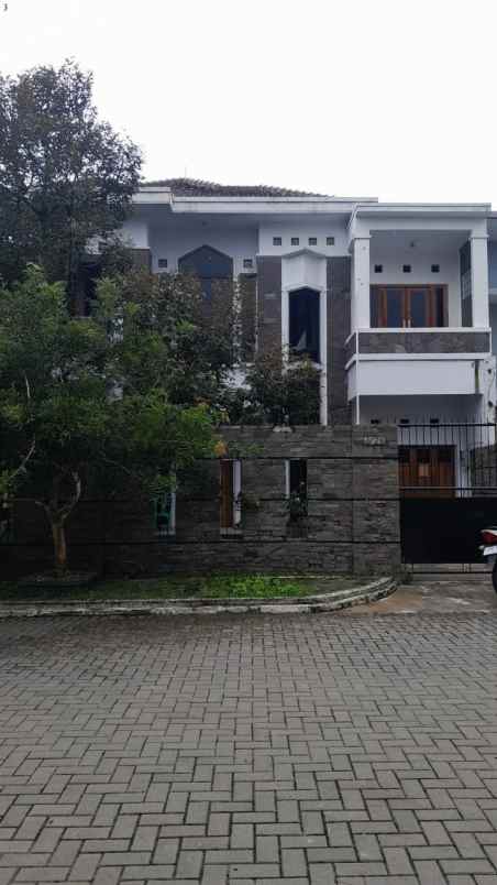 dijual rumah pondok hijau gegerkalong