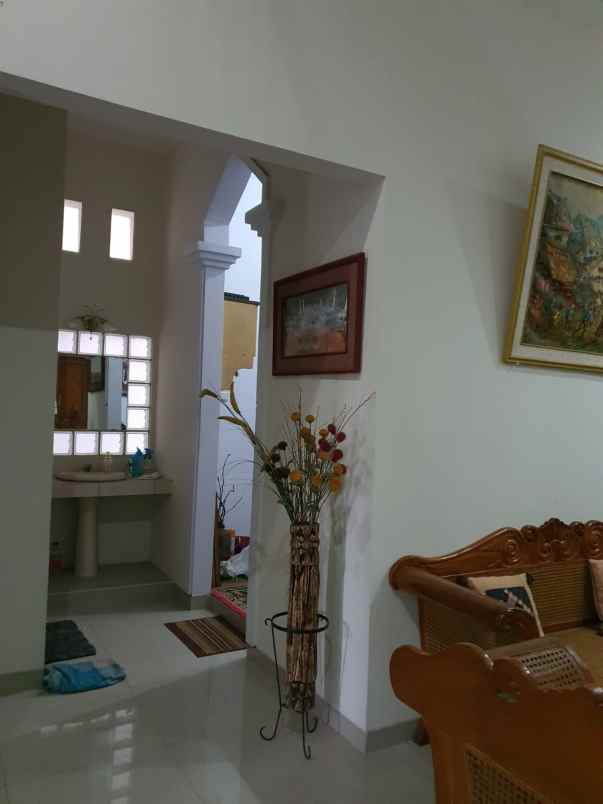 dijual rumah pondok hijau gegerkalong