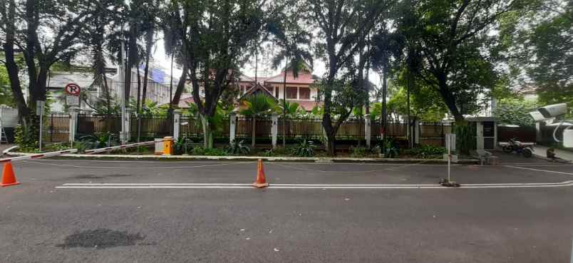 dijual rumah pondok indah