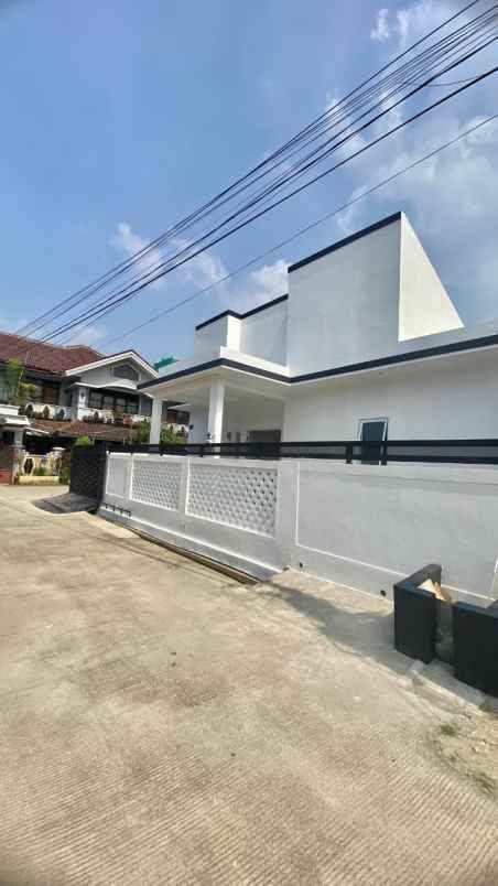 dijual rumah pondok pekayon indah