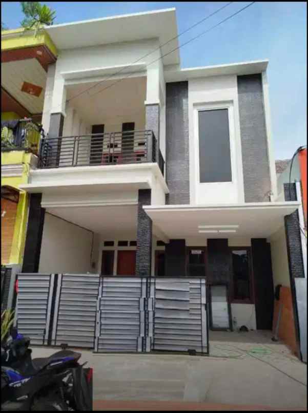 dijual rumah pondok ungu permai