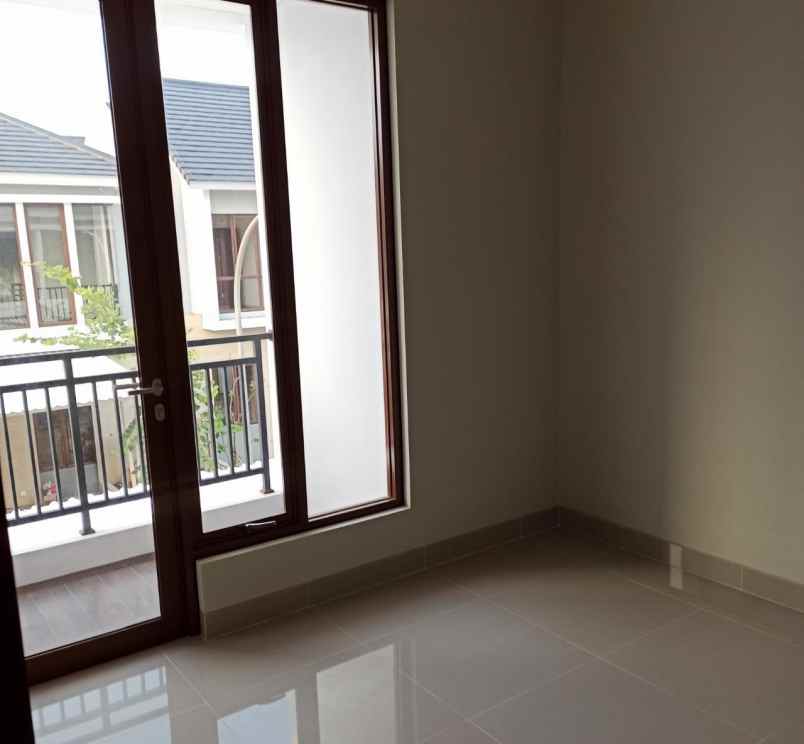dijual rumah premier estate 2 pondok