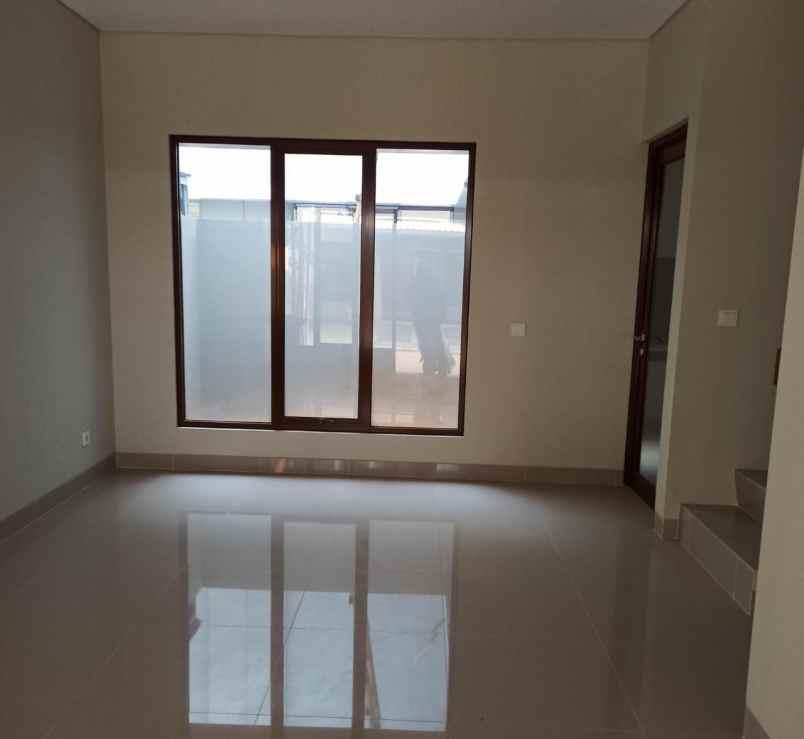 dijual rumah premier estate 2 pondok