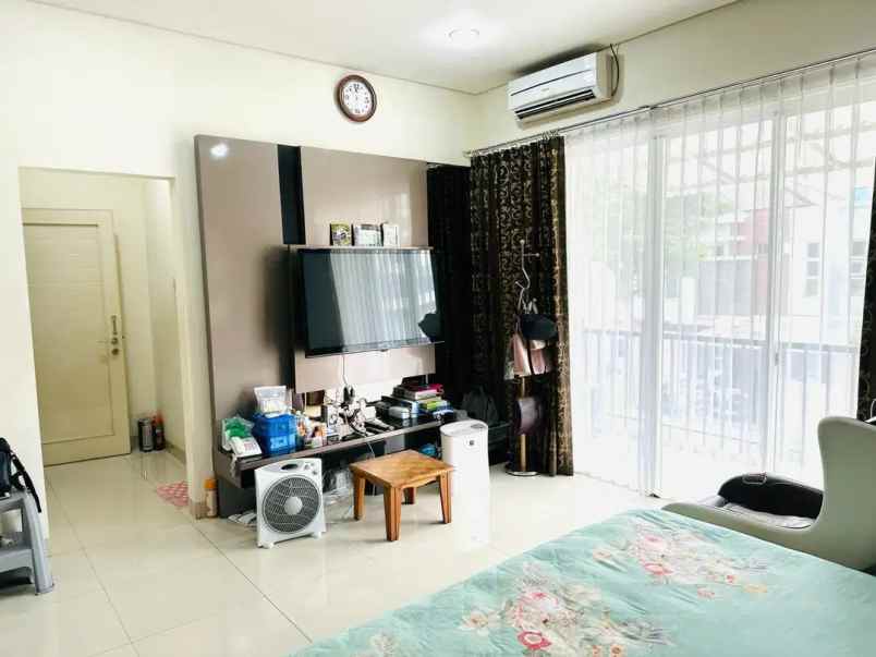 dijual rumah puri mansion kembangan