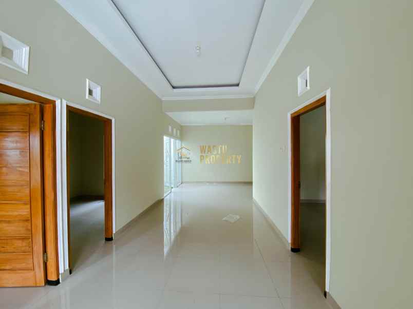 dijual rumah purwomartani