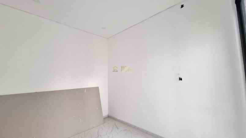dijual rumah purwomartani