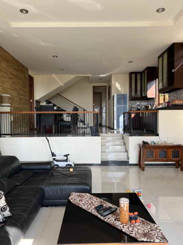 dijual rumah resort dago pakar bandung