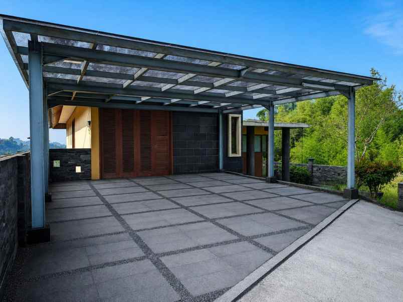 dijual rumah resort dago pakar bandung