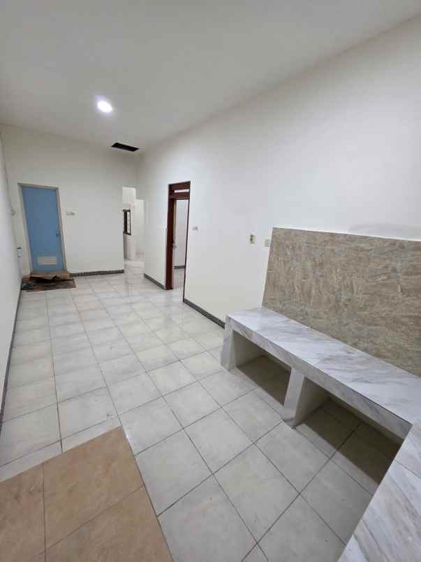 dijual rumah rewwin waru sidoarjo