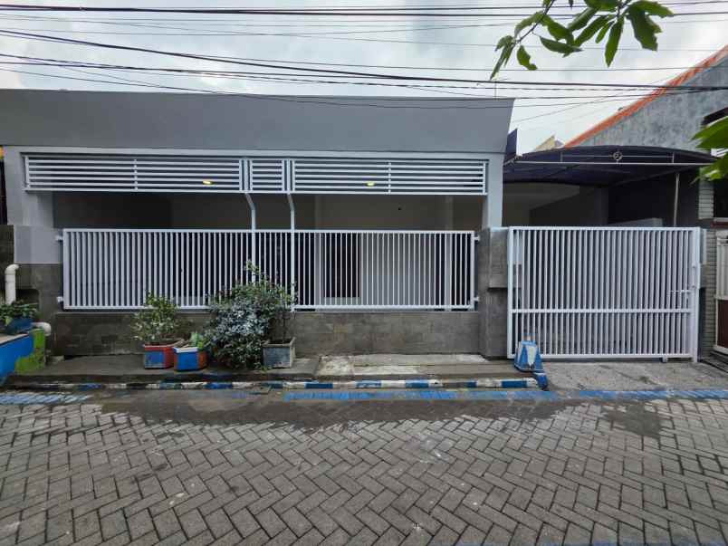 dijual rumah rewwin waru sidoarjo