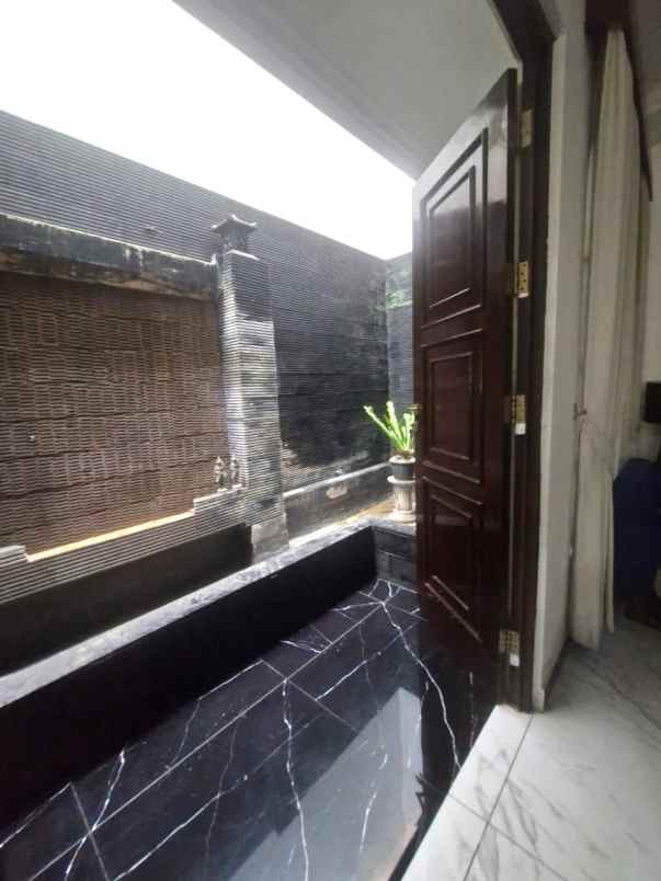 dijual rumah royal residence cakung