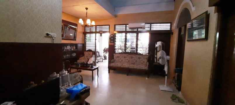 dijual rumah rumah komplek depkes