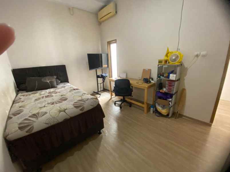 dijual rumah rumah pondok kelapa