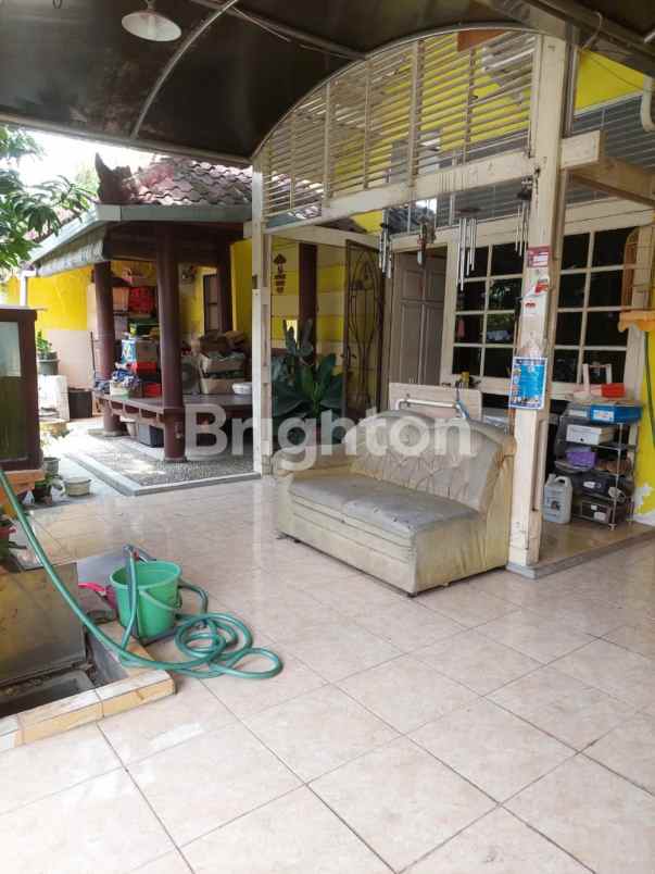 dijual rumah rungkut