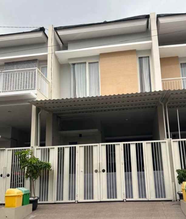 dijual rumah rungkut asri timur