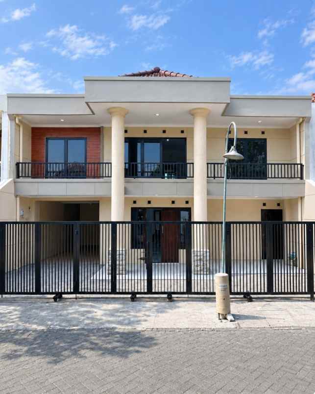 dijual rumah rungkut harapan