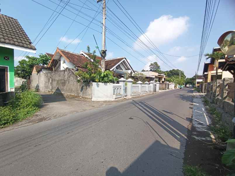 dijual rumah sambiroto purwomartani kec