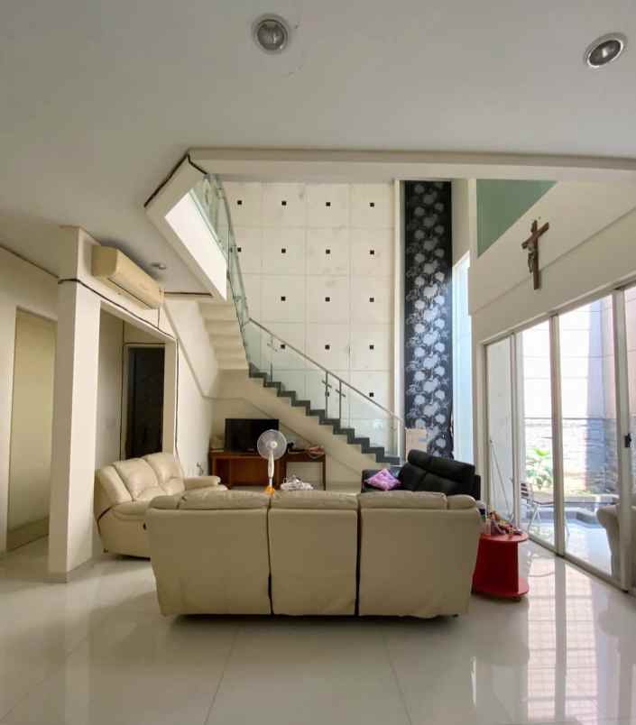 dijual rumah san diego