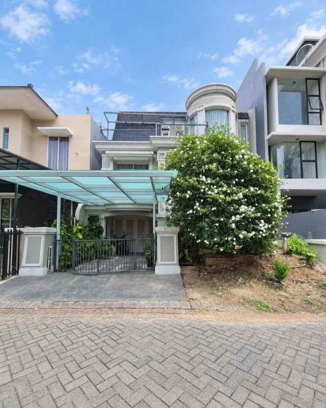 dijual rumah san diego pakuwon city