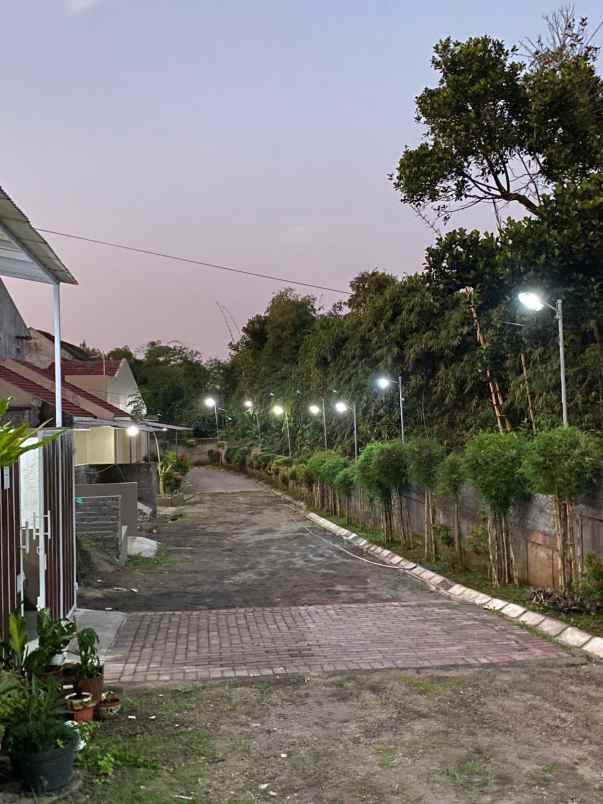 dijual rumah sariwangi asri