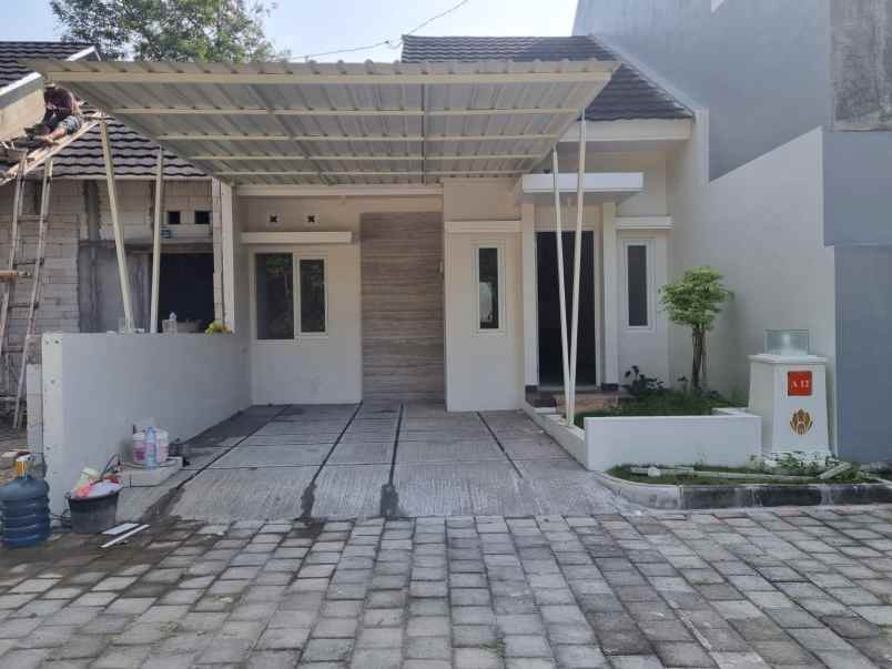 dijual rumah sejuk area prambanan