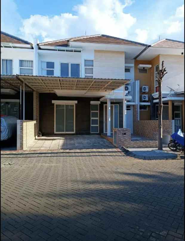 dijual rumah siap huni babatan pantai surabaya