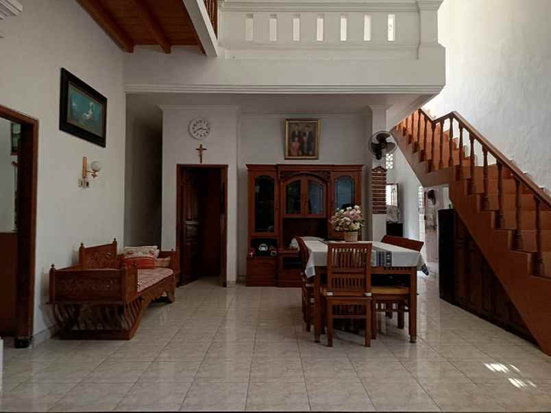 dijual rumah sidakarya