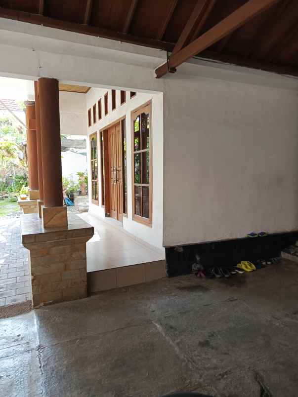 dijual rumah sidakarya