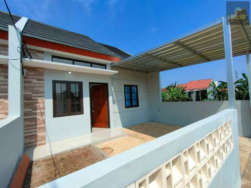 dijual rumah sip 722